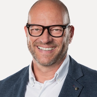 Portrait of Prof. Markus Dobbelfeld